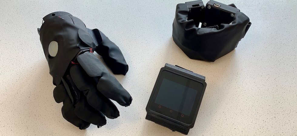 Glove and armband device that gives ‘sense of touch’ haptic feedback 2.jpg